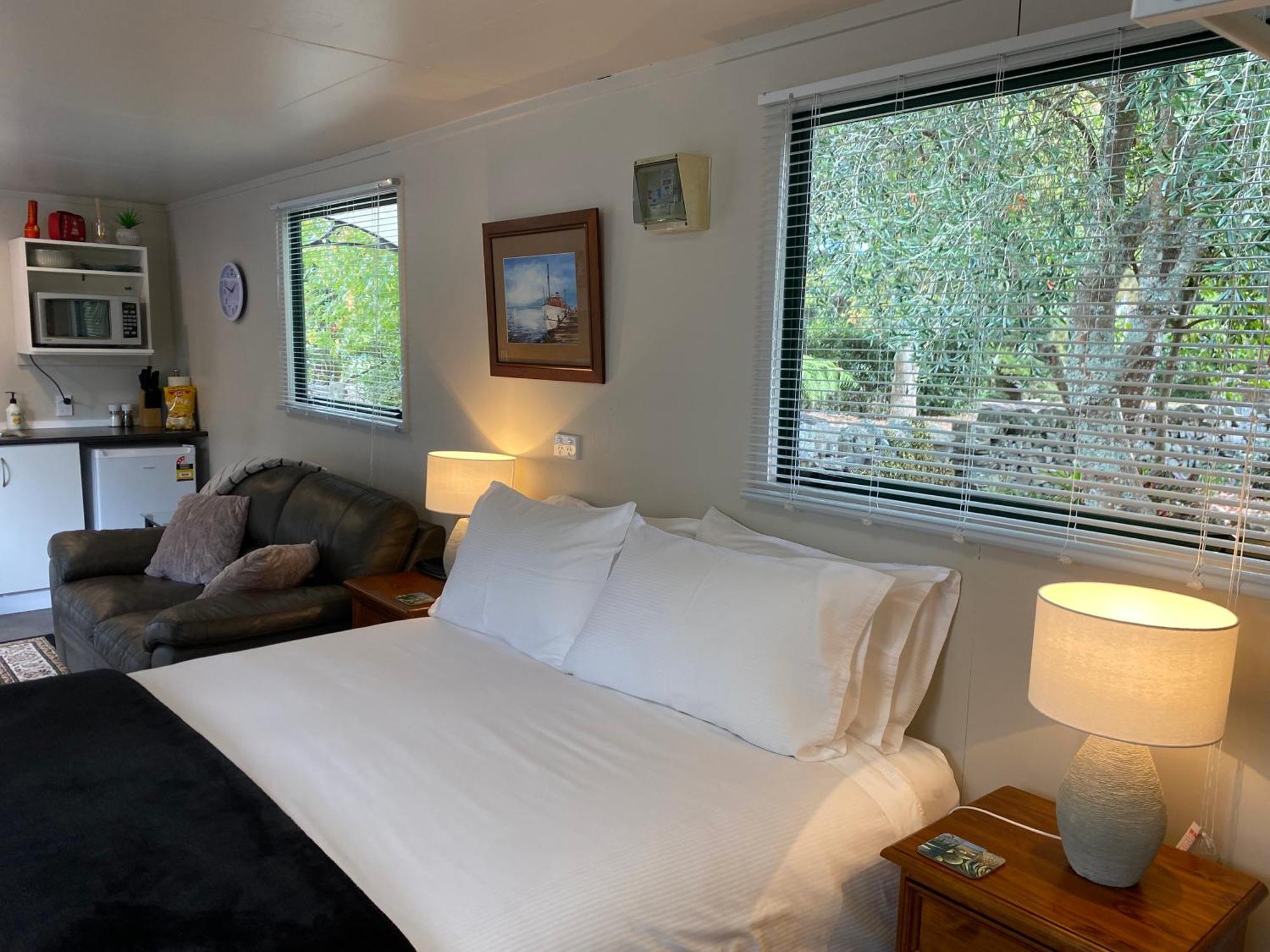 Willows Reach Lodge Kumeu Екстер'єр фото